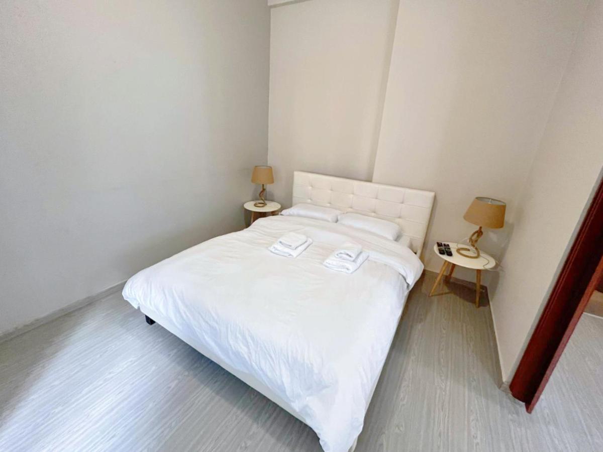 Wsd Golden Times 8 Apartment Hotel Atene Esterno foto