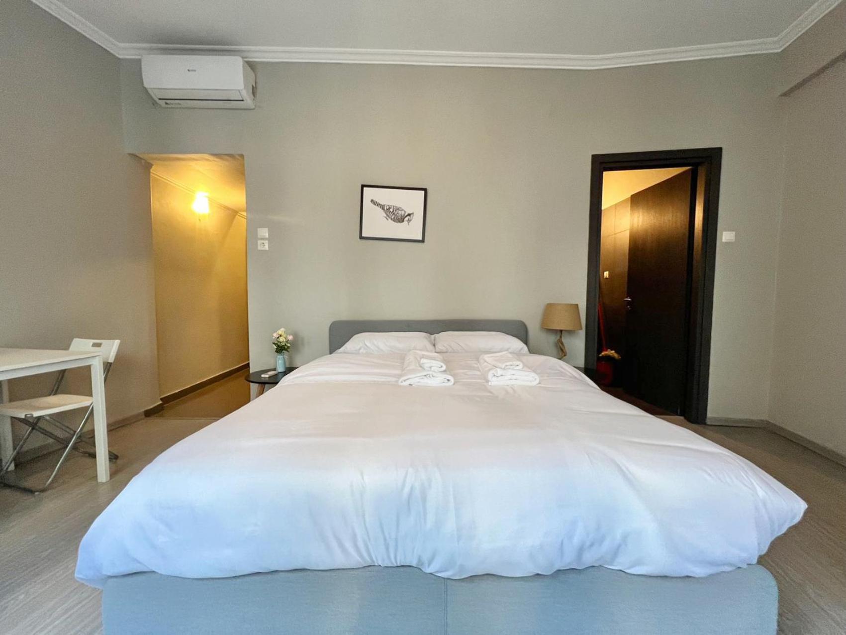 Wsd Golden Times 8 Apartment Hotel Atene Esterno foto